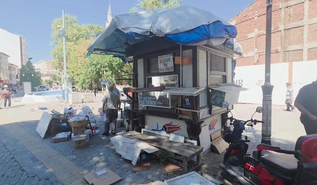 Mahkeme kararı sonrası 47 yıllık iş yerini boşalttı