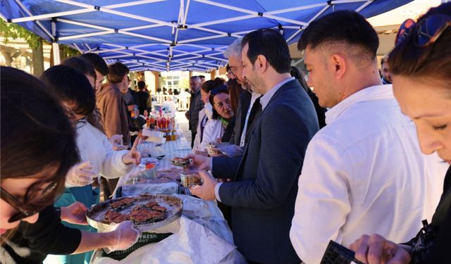 Hastanede tedavi gören çocuklar için destek oldular