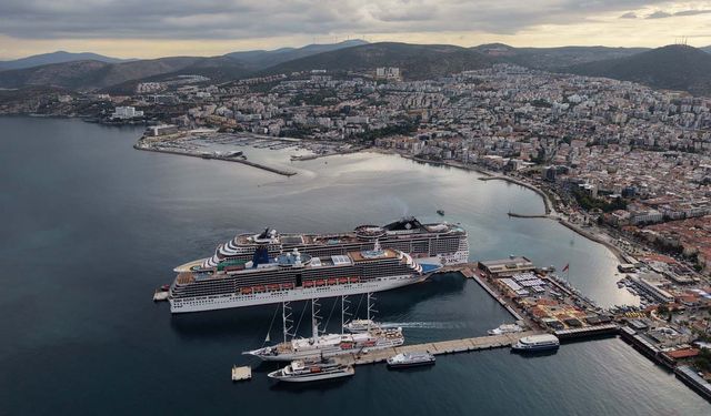 Kuşadası’na 4 gemiyle 6 bin turist geldi