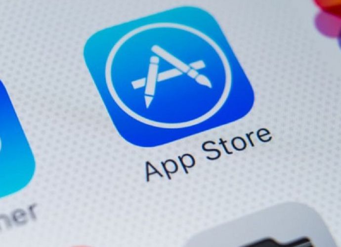 Apple baskılara dayanamadı, WhatsApp ve Instagram AppStore'dan kaldırıldı