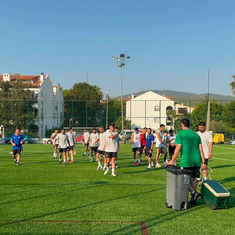 Marmaris Belediyespor sezon öncesi ilk antrenmanına çıktı