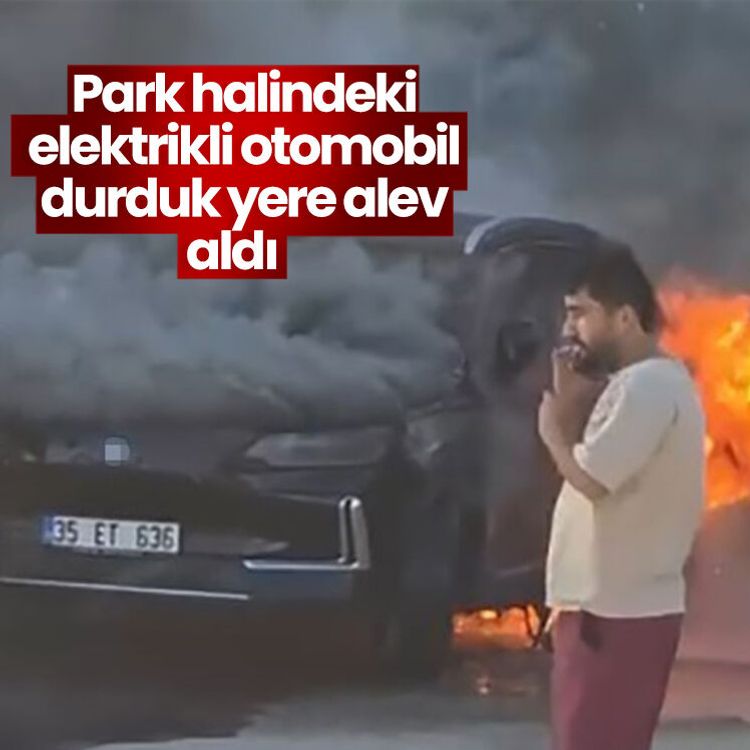 Park halindeki elektrikli otomobil durduk yere alev aldı
