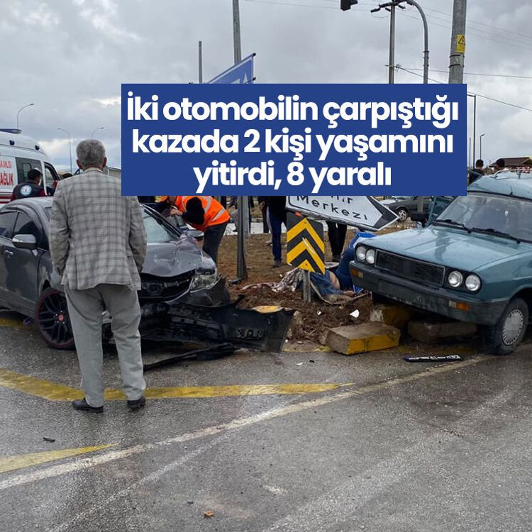 İki otomobilin çarpıştığı kazada 2 kişi yaşamını yitirdi, 8 yaralı