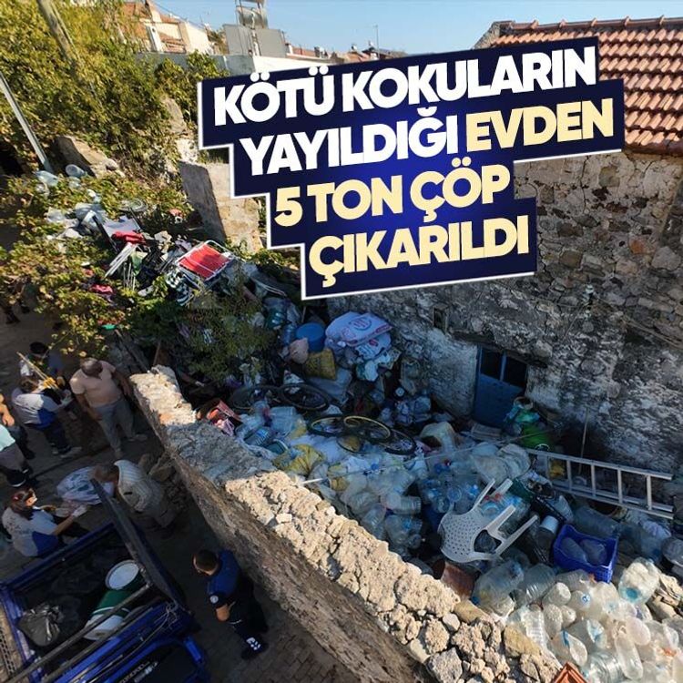 Kötü kokuların yayıldığı evden 5 ton çöp çıkarıldı
