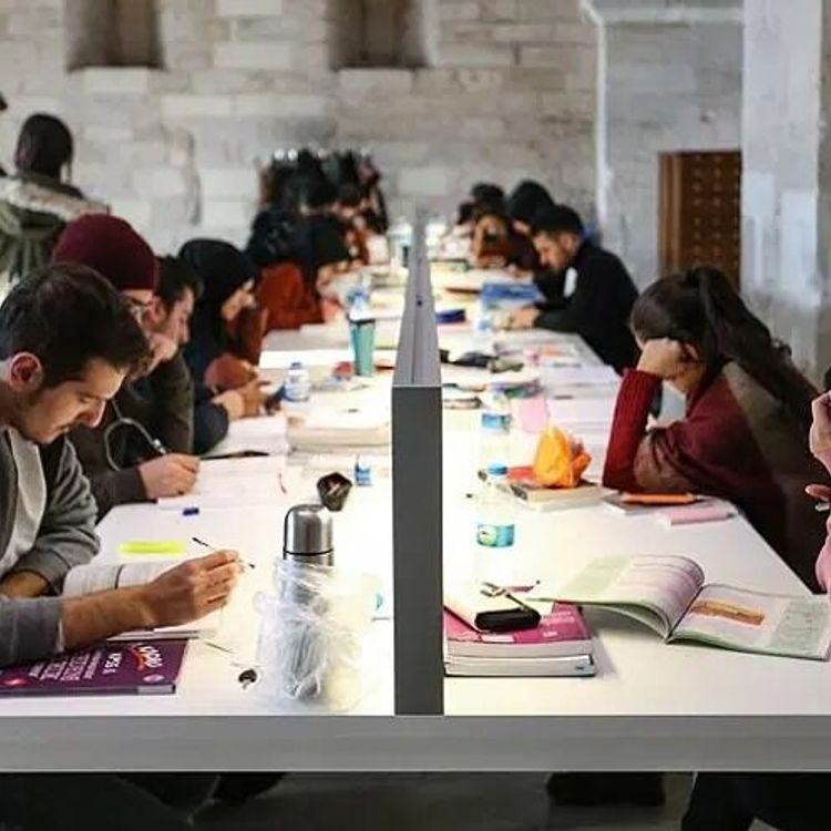 Üniversitelilere her ay 13.750 TL yatacak! Başvuru ekranı açıldı