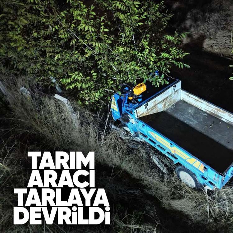 Tarım aracı tarlaya devrildi