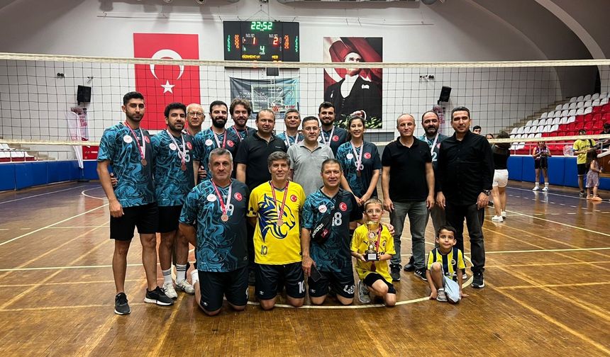 Aydın'da kurumlar yarıştı, çekişmeli turnuva sona erdi