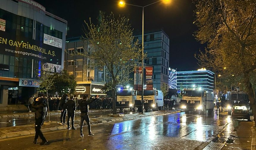 İzmir'de 123 kişi gözaltına alındı