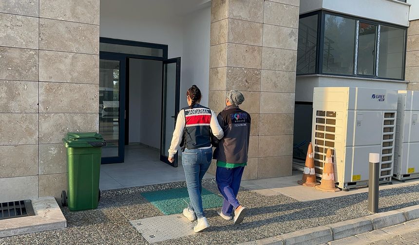 İzmir'de büyük operasyon.. Aralarında kadınlar da var