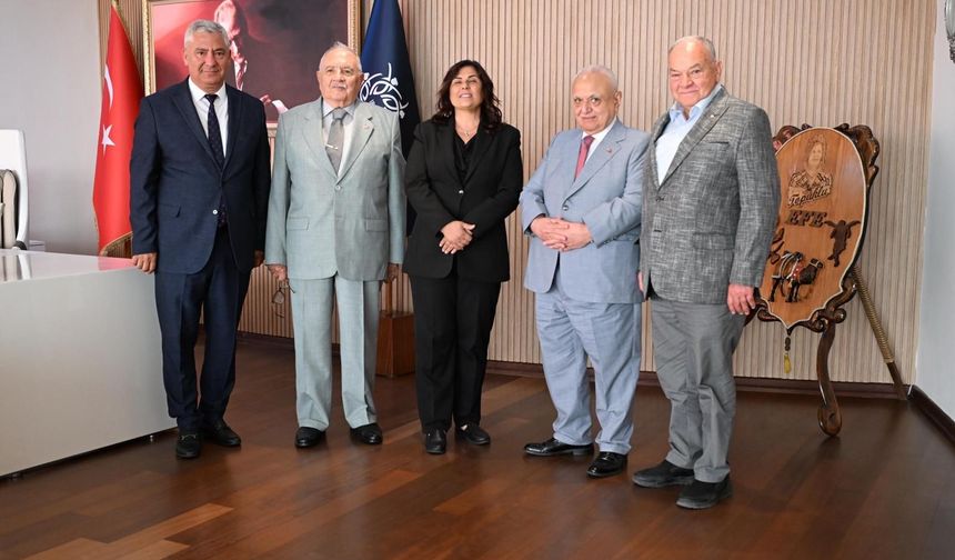 Başkan Çerçioğlu eski bakanları ağırladı