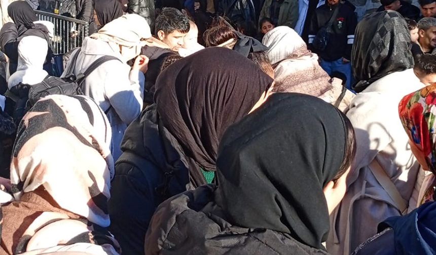 Kiralık evin içinden tam 82 kişi çıktı