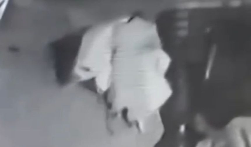 Saniyeler içinde halıyı götürdü