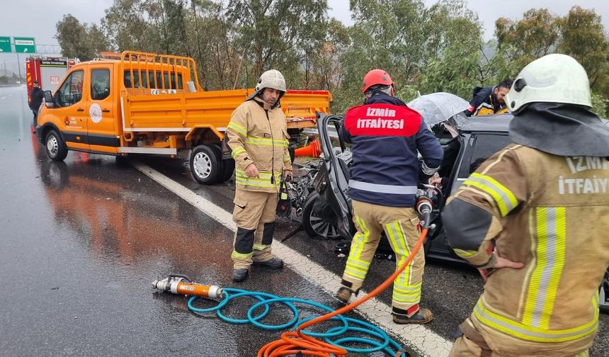 Zincirleme trafik kazasında Çin uyruklu 2 kişi yaralandı