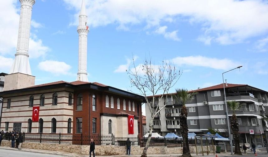 Abdülkadir Geylani Camisi ibadete açıldı
