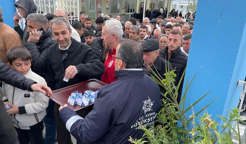 Aydın Büyükşehir Belediyesi’nden lokumlu bayramlaşma