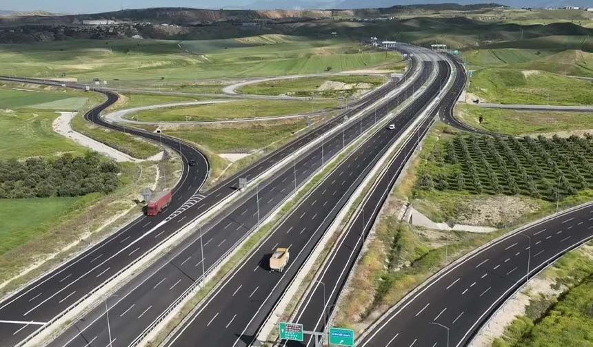 Aydın-Denizli Otoyolu’nda şerit kapatma