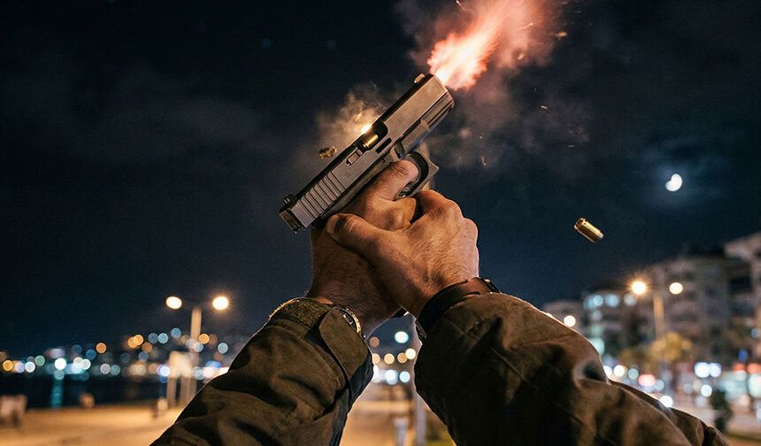 Aydın’da asker eğlencesinde silahlar patladı