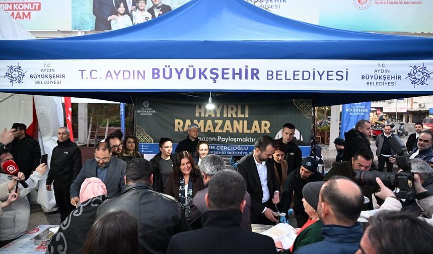 Başkan Çerçioğlu orucunu Aydınlılar ile birlikte açtı, vatandaşlar yoğun ilgi gösterdi