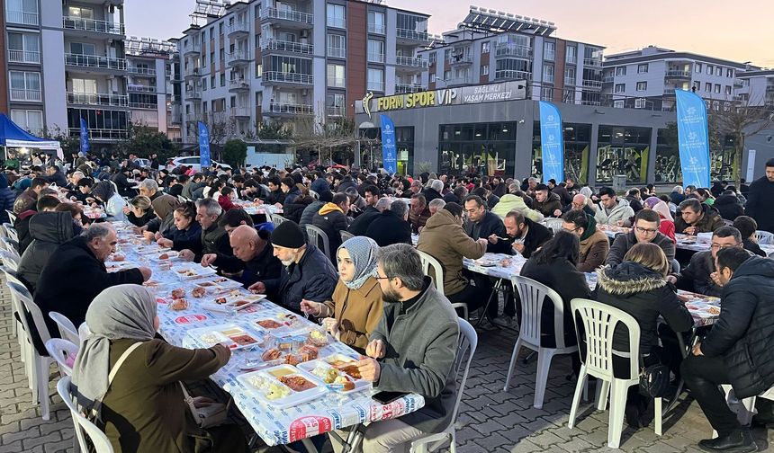 Başkan Çerçioğlu Ramazan ayının bereketini Aydın’ın dört bir yanına taşımayı sürdürüyor