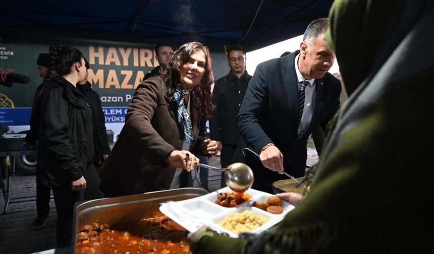 Başkan Çerçioğlu Yenipazar’da vatandaşlarla iftar sofrasında bir araya geldi