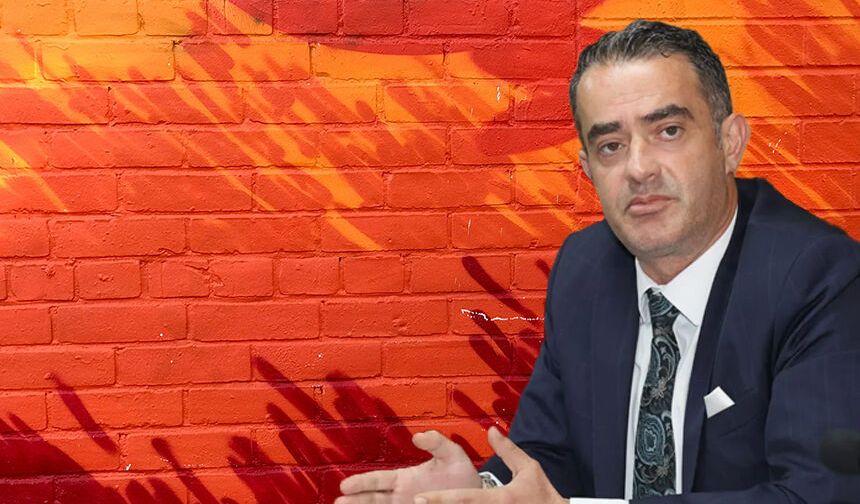 CHP’li Özgür Arıcı önemli açıklamalarımız var diye davet etti, canlı yayında sövdü