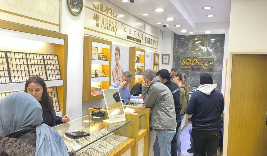 Hani paramız yoktu? Kuyumcularda altın stokları tükendi