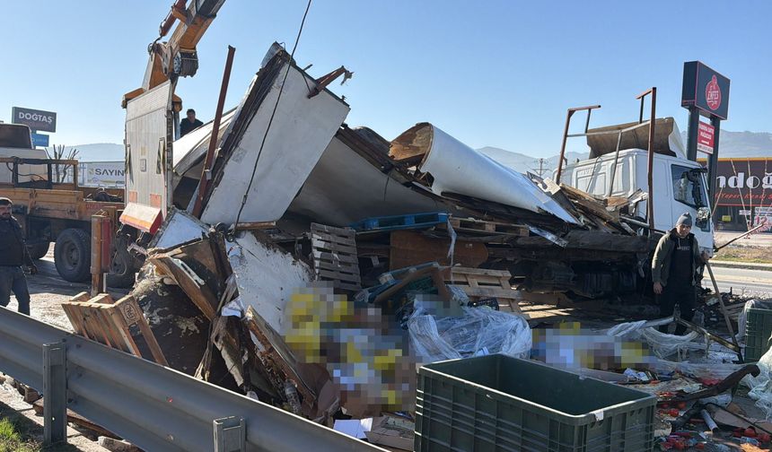 İzmir yolunda feci kaza