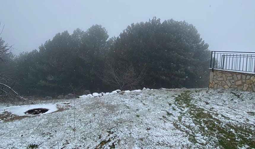Nazilli’de bayram sürprizi.. Yüksek kesimlere kar yağdı
