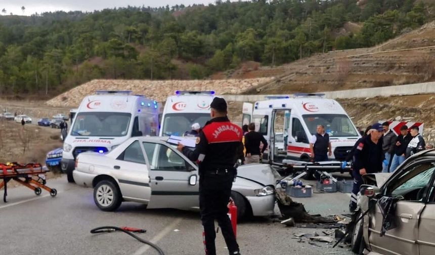 Ortalık savaş alanına döndü, 8 kişi yaralandı