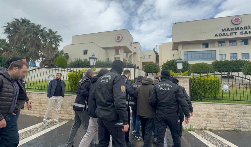 Rüşvet operasyonunun şüphelileri adliyeye sevk edildi