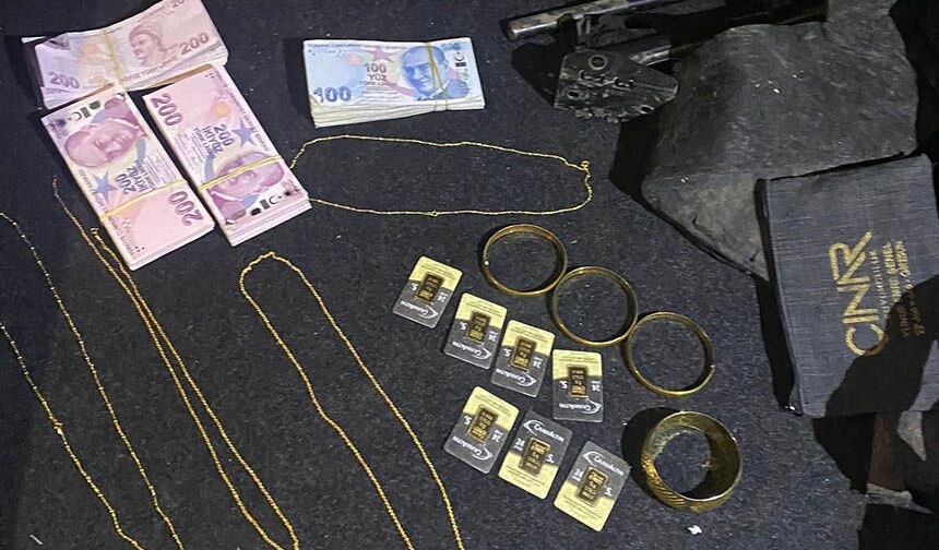 Altınların hepsi sahte çıktı