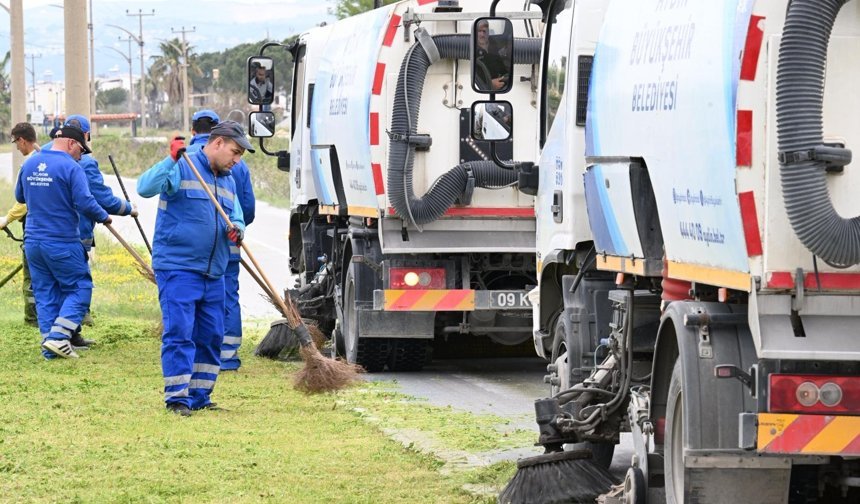 Başkan Çerçioğlu’nun öncülüğünde Kuşadası’nın dört bir yanında çalışmalar devam ediyor