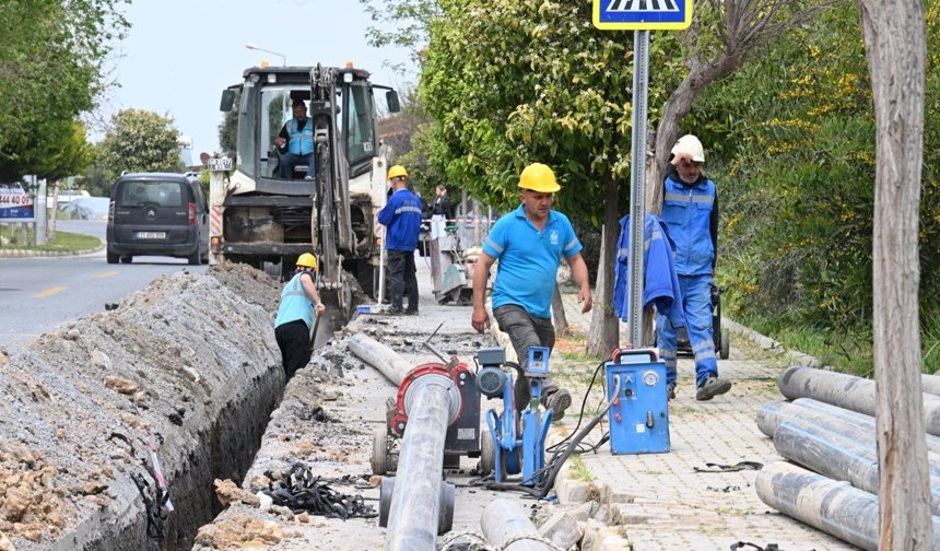 Aydın’da hizmet yağmuru sürüyor.. Başkan Çerçioğlu’ndan Kuşadası’nda altyapı yatırımı
