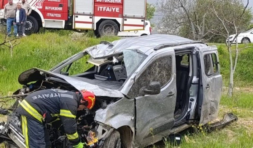 Kontrolden çıkan otomobil tarlaya girdi.. 4 yaralı