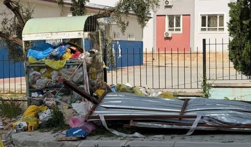 Kuşadası Belediyesi kenti kaderine terk etti.. Hizmet yok, boş laf çok