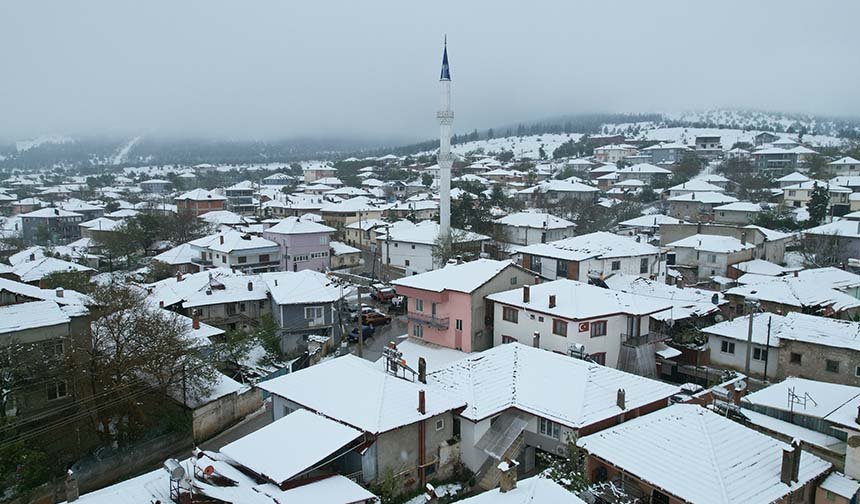 Aydın’ın yanıbaşı karlar altında
