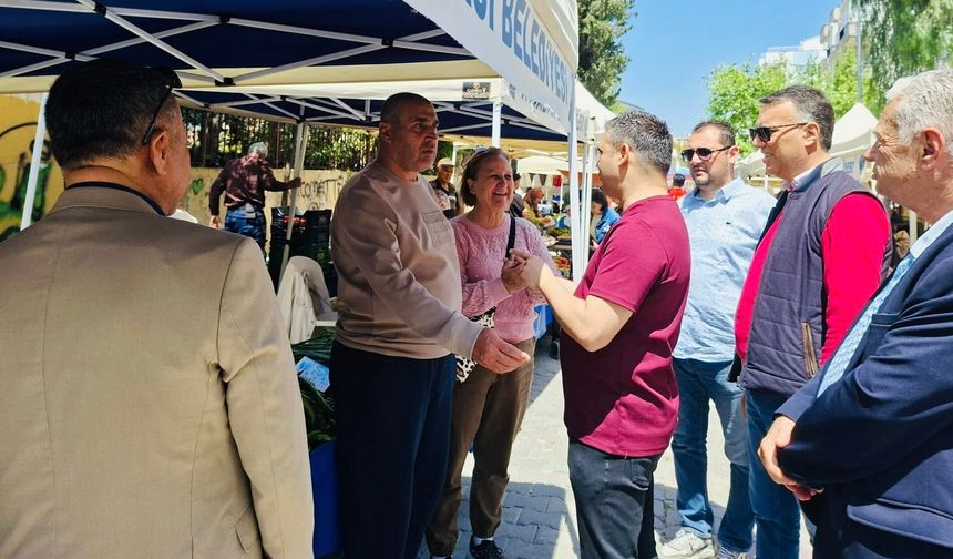 Behçet Alp’e pazarda yoğun ilgi: Seçimden seçime değil, her zaman sahada