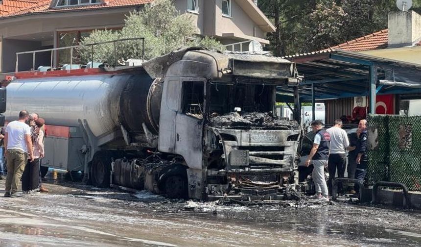 Faciadan döndük.. Akaryakıt istasyonunda alev aldı