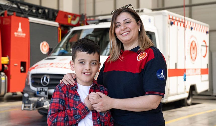 Yangınlarda vatandaşa, evinde ise oğluna umut oluyor