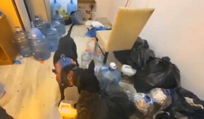 Kuşadası'nda 22 kilogram madde ele geçirildi