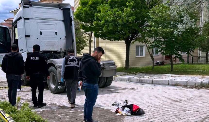 Yaşlı kadının ayağının üzerinden tır geçti, ağır yaralandı