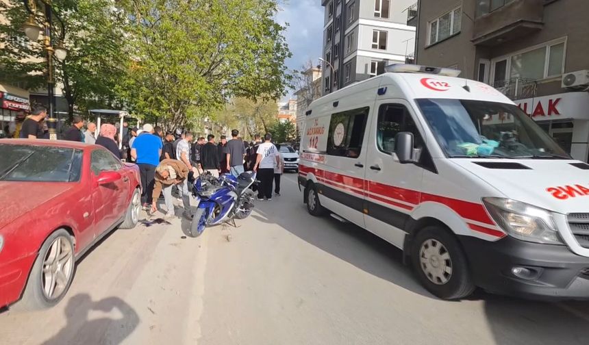 Motosiklet yayaya çarptı