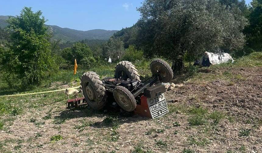 Tarlasını sürerken traktörün altında kalarak hayatını kaybetti