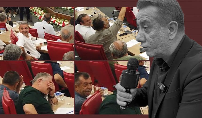 CHP’li Anıl Yetişkin Meclis’e karaoke mikrofonuyla geldi, alay konusu oldu! Kendi grubu bile güldü