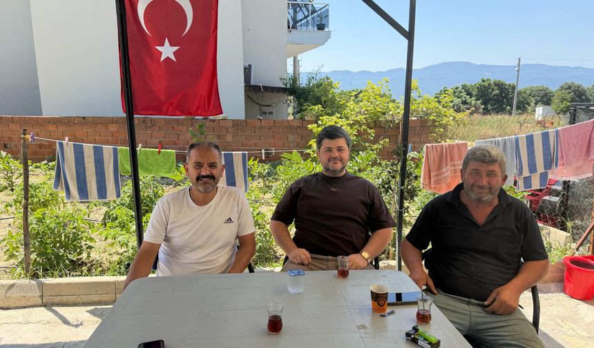 CHP’li Efe Berberoğlu Muhtar Yanal ile bir araya geldi