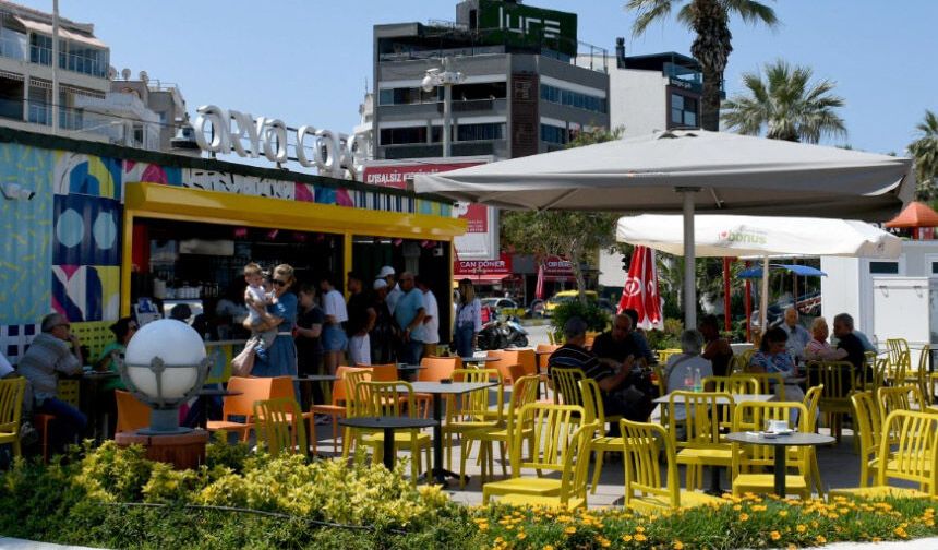 Kuşadası Belediyesi tesislerinde bir haftada yüzde 60’a varan zam.. Vatandaş tepkili