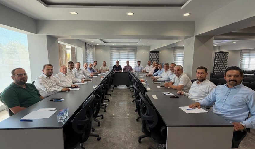 AK Parti Aydın’dan birlik mesajı: İlçe başkanları toplantısı gerçekleştirildi