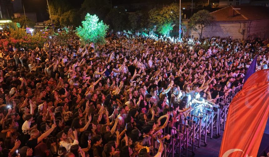 Başkan Çerçioğlu Nazilli’de vatandaşları ‘Yaz Konseri’ ile buluşturdu