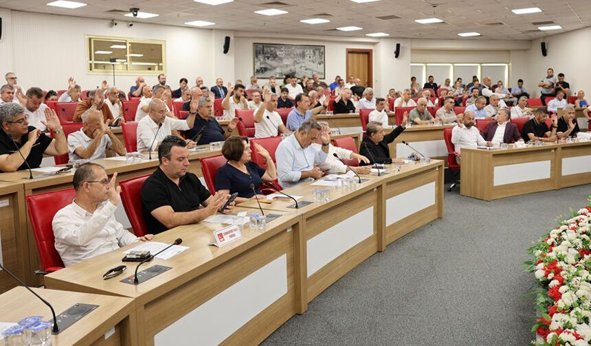 Bunları iyi tanı Aydın.. CHP’li belediyeler ilaçlama yapmamak için direniyor