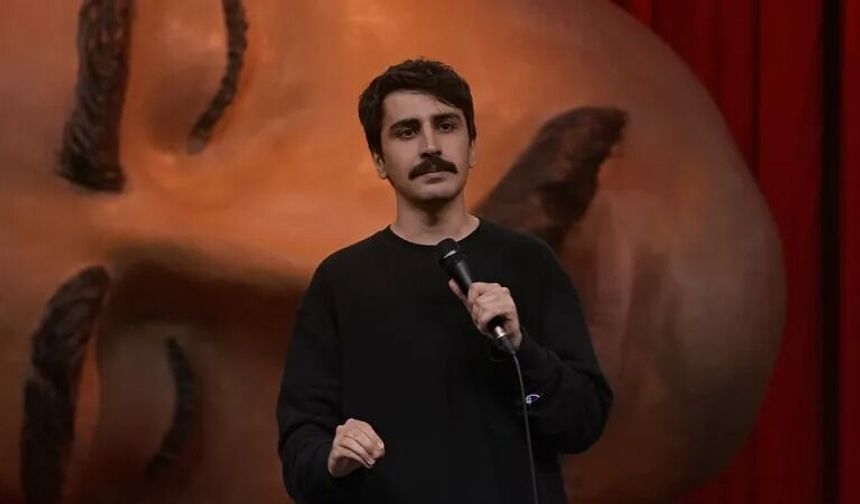 Deniz Göktaş havalimanında gözaltına alındı